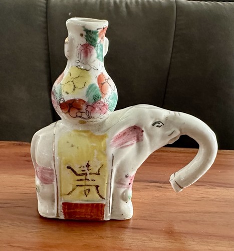 Räucherstäbchenhalter