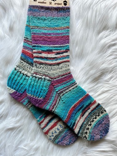 Handgestrickte socken - handgestrickte,