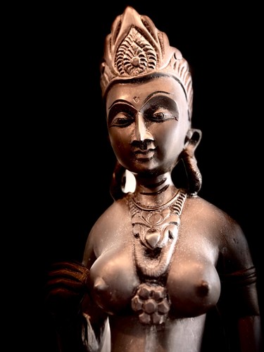 Wunderschöne holzfigur sri - holzfigur,